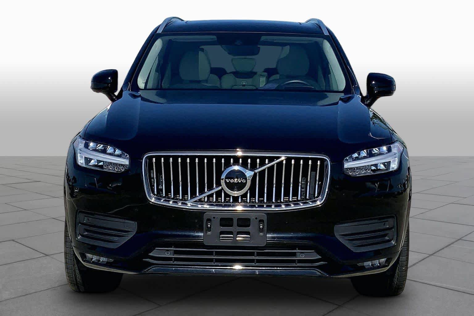 Used 2021 Volvo XC90 T6 Momentum w/ Advanced Package AWD/4WD image 3