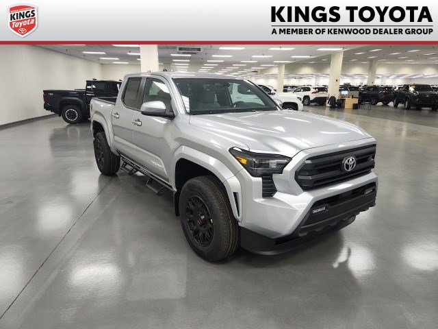 New 2025 Toyota Tacoma SR5