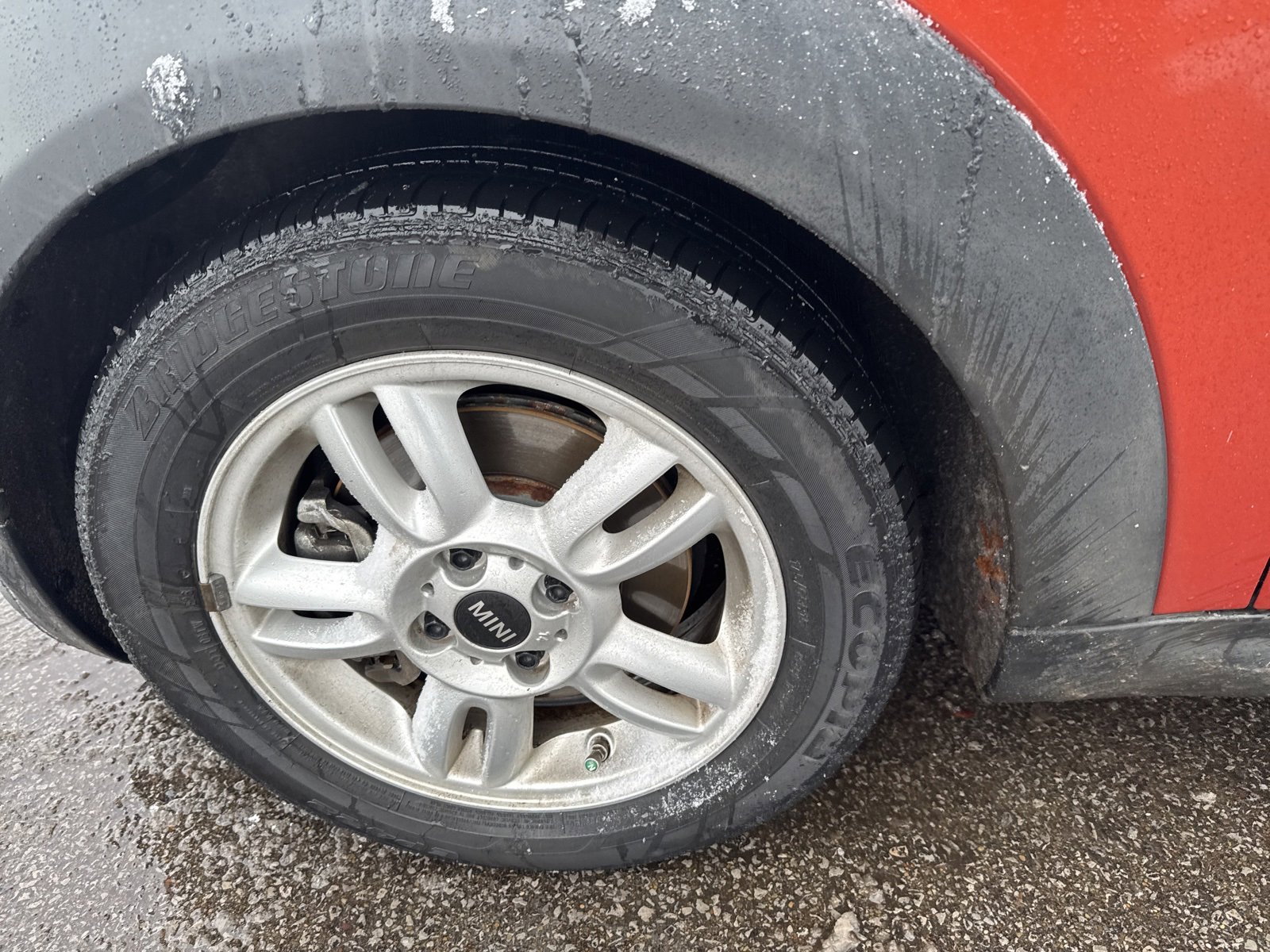 Used 2011 MINI Cooper Hardtop image 10