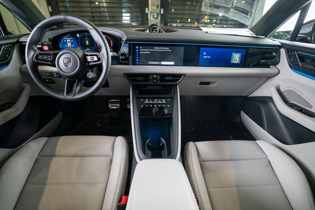 New 2025 Porsche Macan Turbo Electric image 16