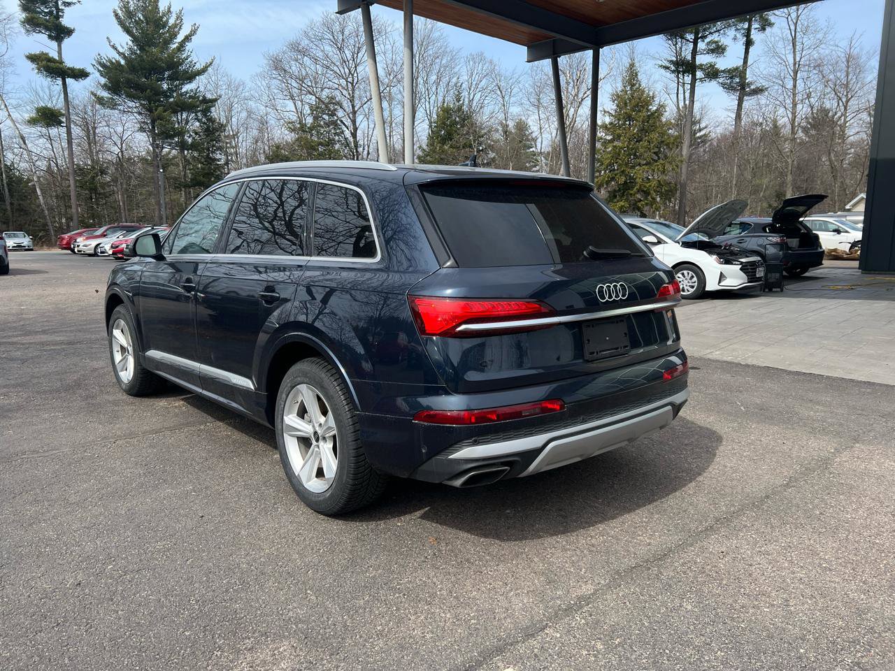 Used 2025 Audi Q7 3.0T Premium w/ Convenience Package AWD/4WD image 3