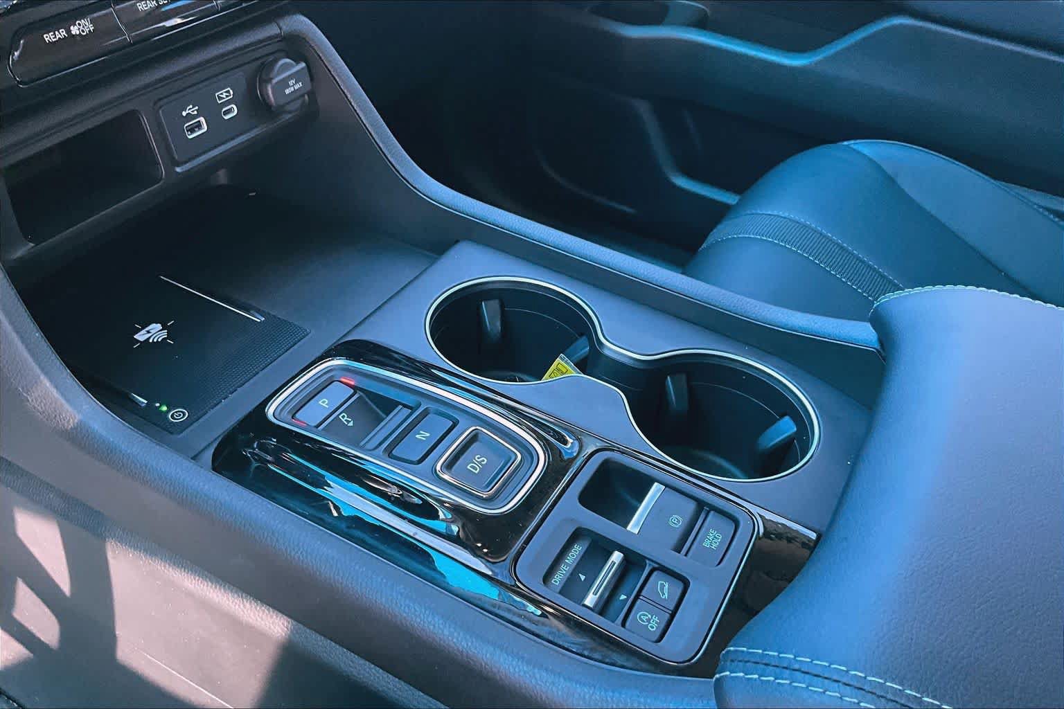 Used 2025 Honda Pilot EX-L image 16