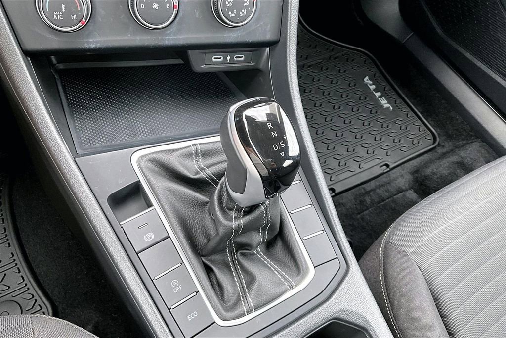 Certified 2024 Volkswagen Jetta S image 27