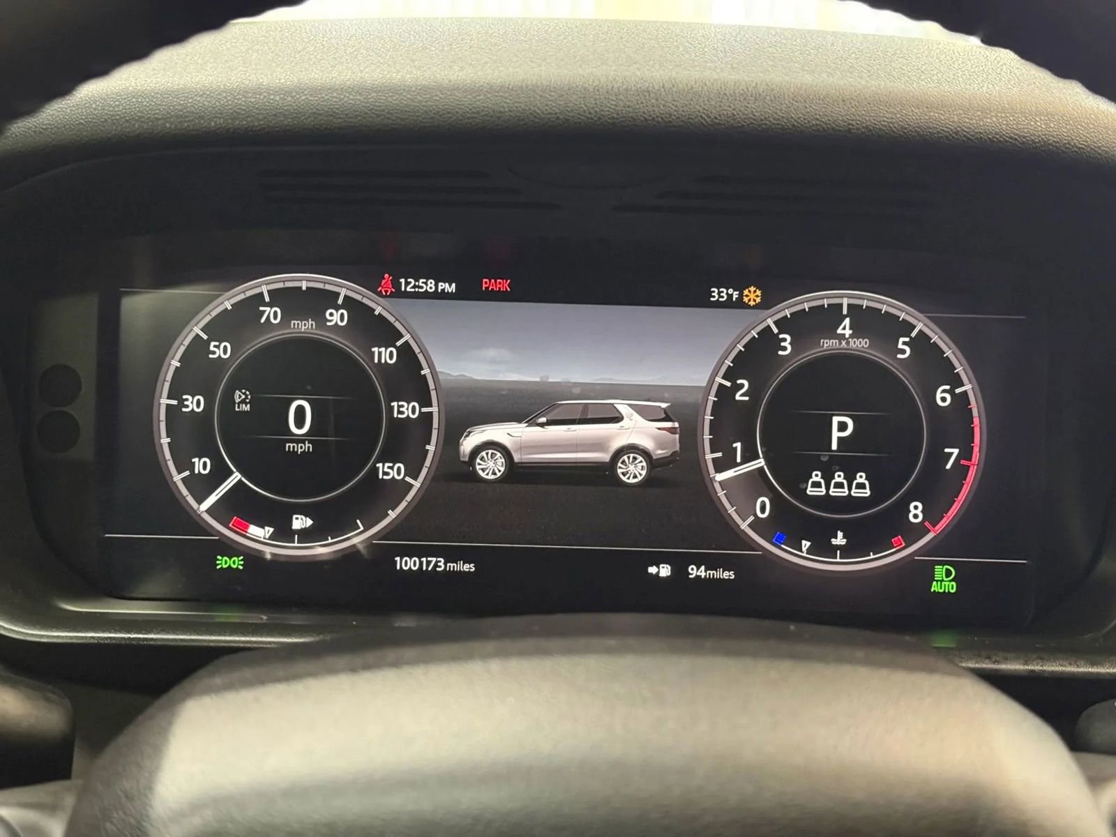 Used 2020 Land Rover Discovery SE AWD/4WD image 30