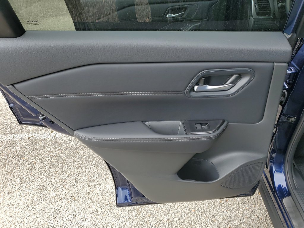 New 2026 Nissan Rogue Dark Armor FWD image 9