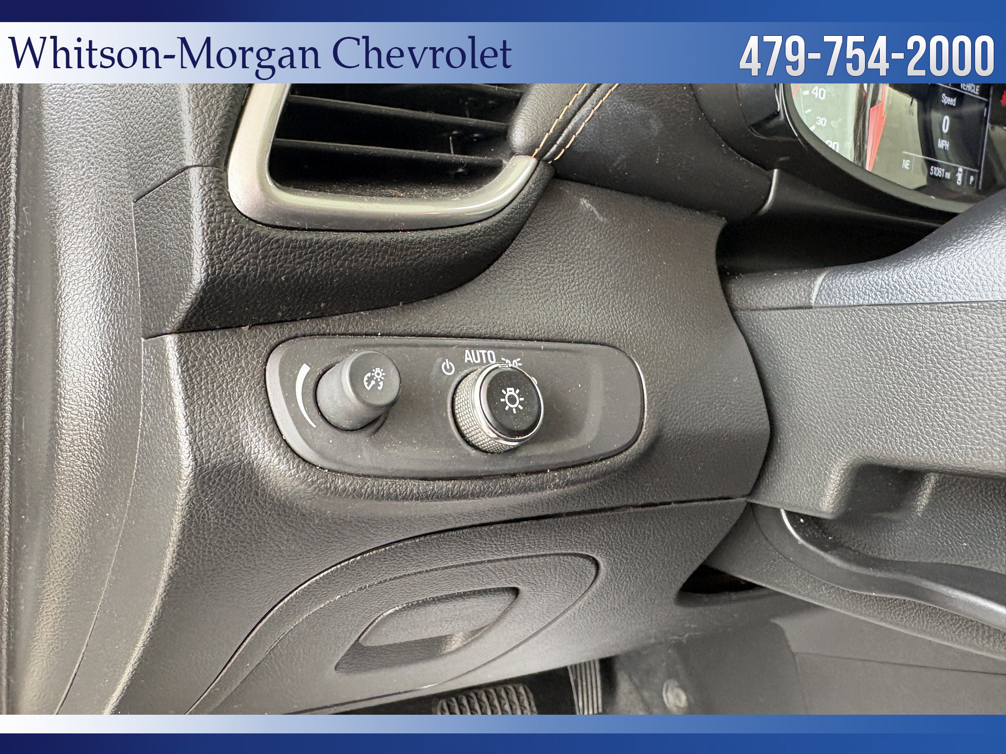 Used 2021 Chevrolet Trax LT w/ Premium Seat Package AWD/4WD image 14