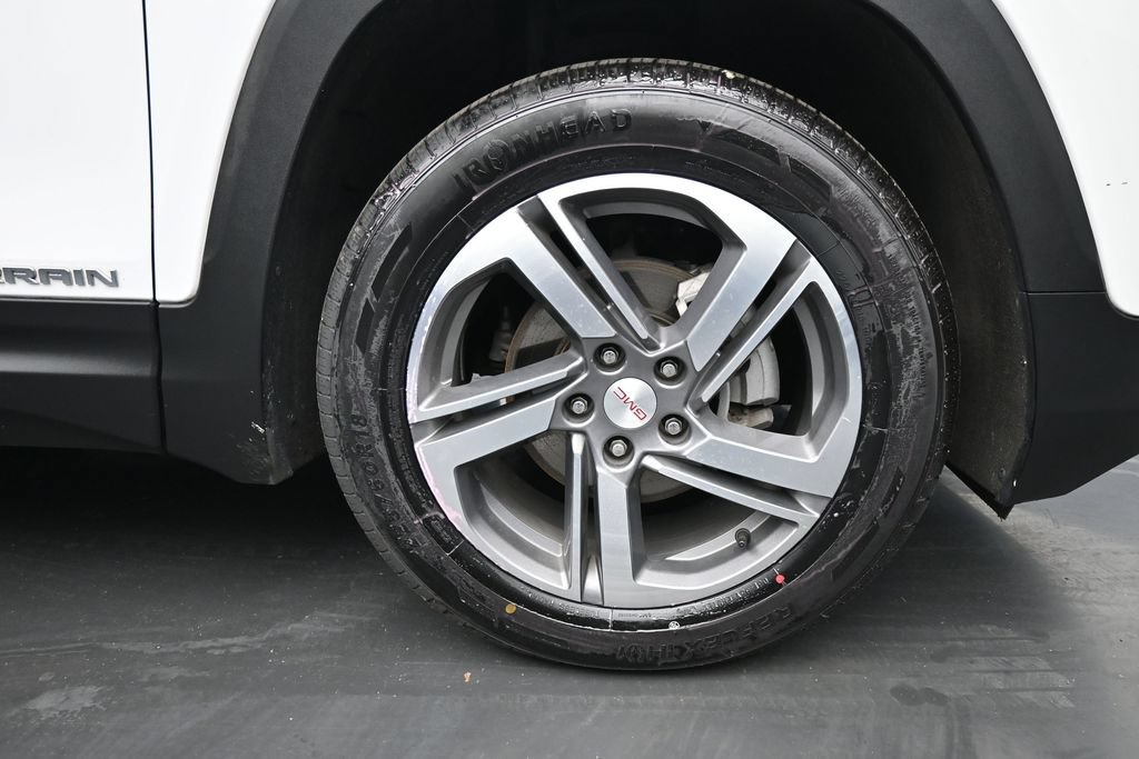 Used 2021 GMC Terrain SLT w/ Infotainment Package II AWD/4WD image 10
