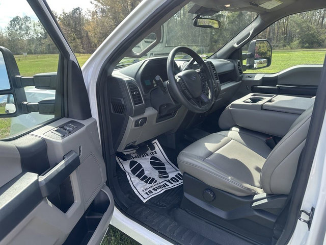 Used 2022 Ford F250 XL w/ Power Equipment Group image 10