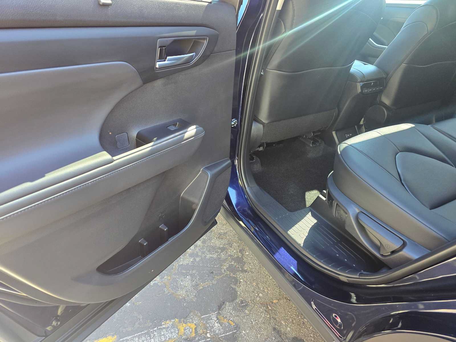 New 2026 Toyota Highlander XLE AWD/4WD image 16