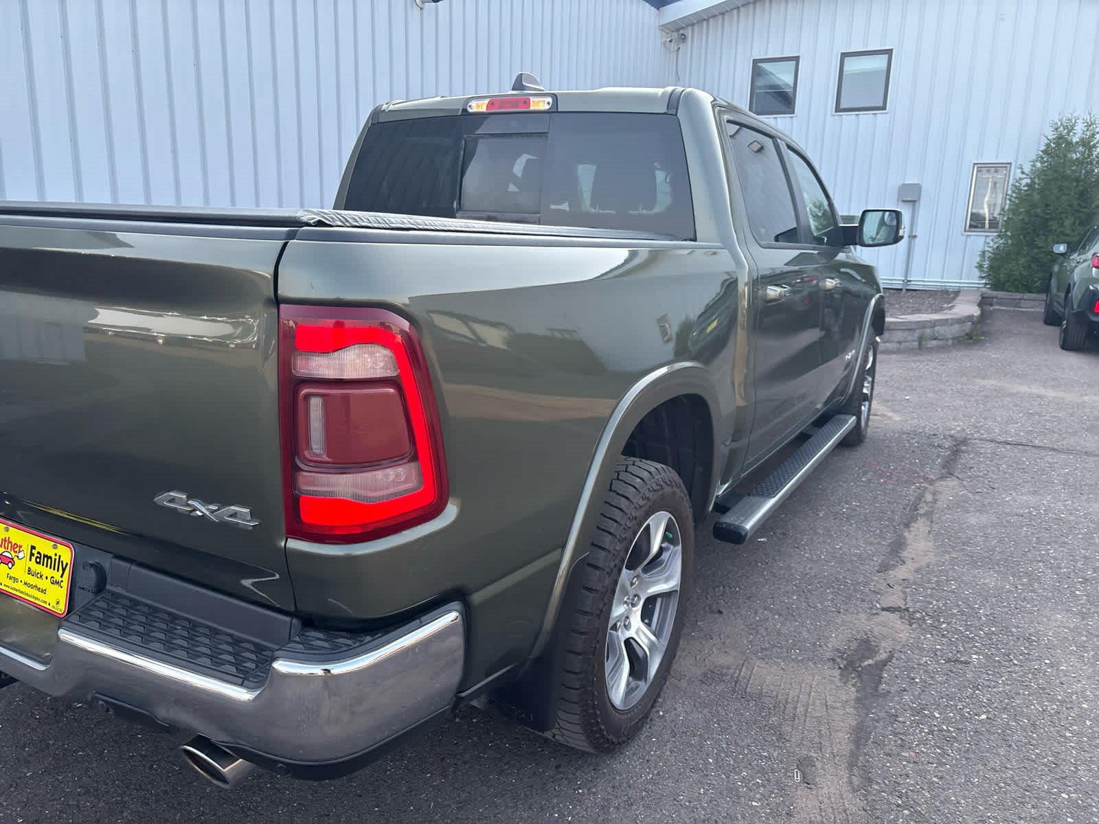 Used 2020 RAM 1500 Laramie AWD/4WD image 14
