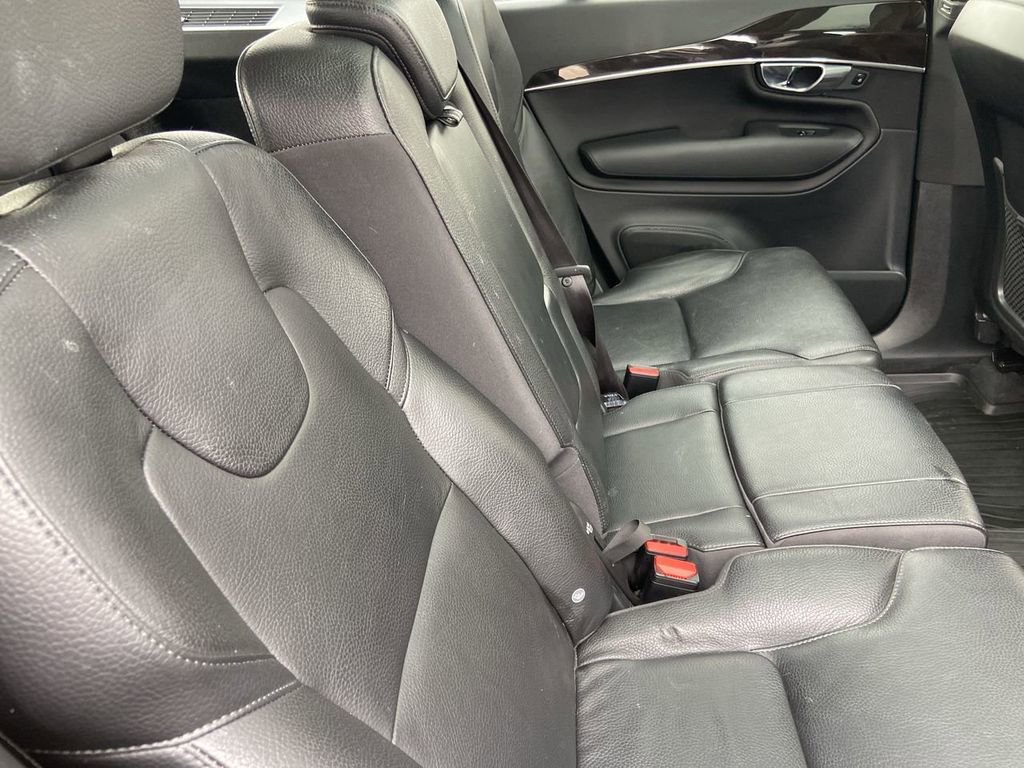 Used 2019 Volvo XC90 T6 Momentum w/ Protection Package Premier AWD/4WD image 24