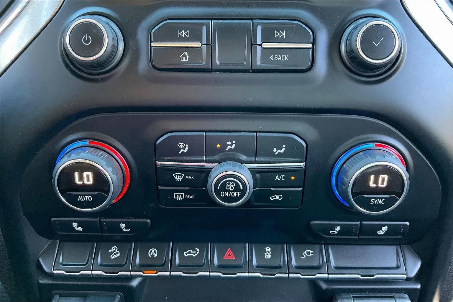 Used 2019 Chevrolet Silverado 1500 LT w/ All-Star Edition image 67