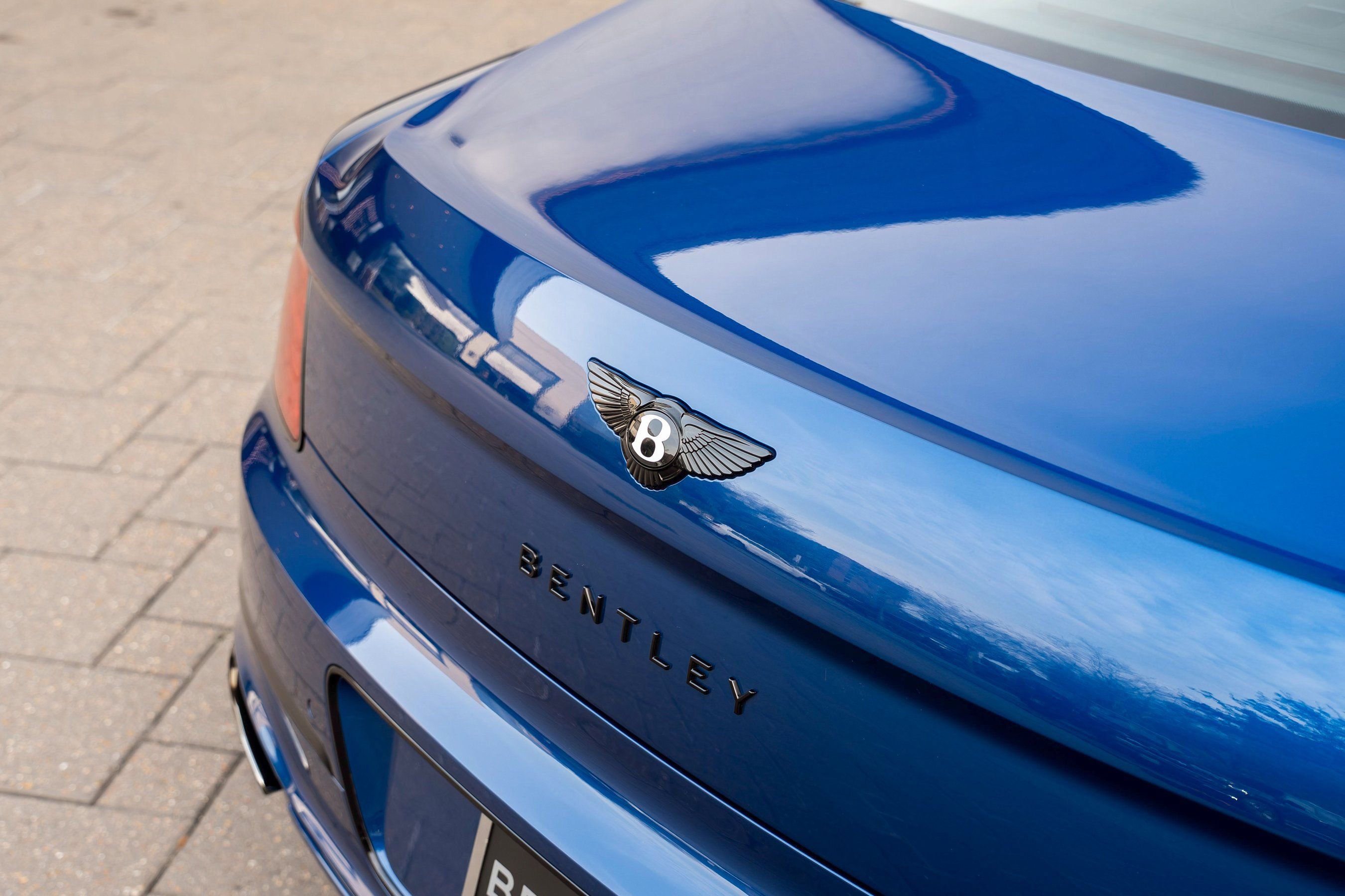 Used 2026 Bentley Flying Spur Azure image 50