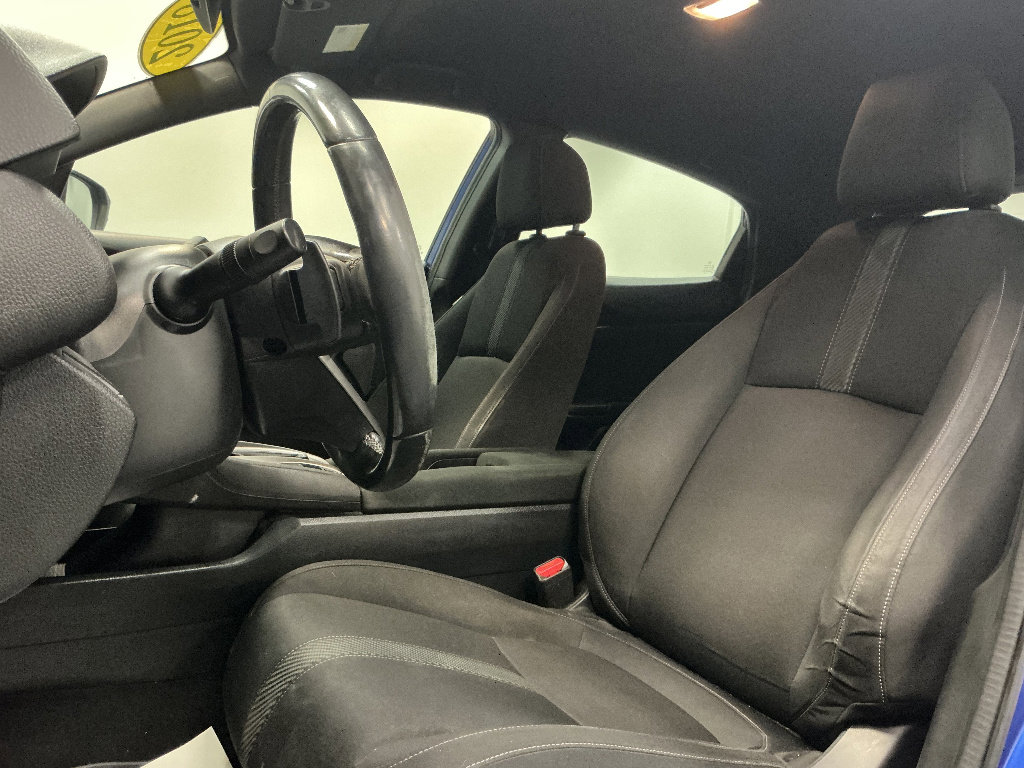 Used 2018 Honda Civic Sport image 10