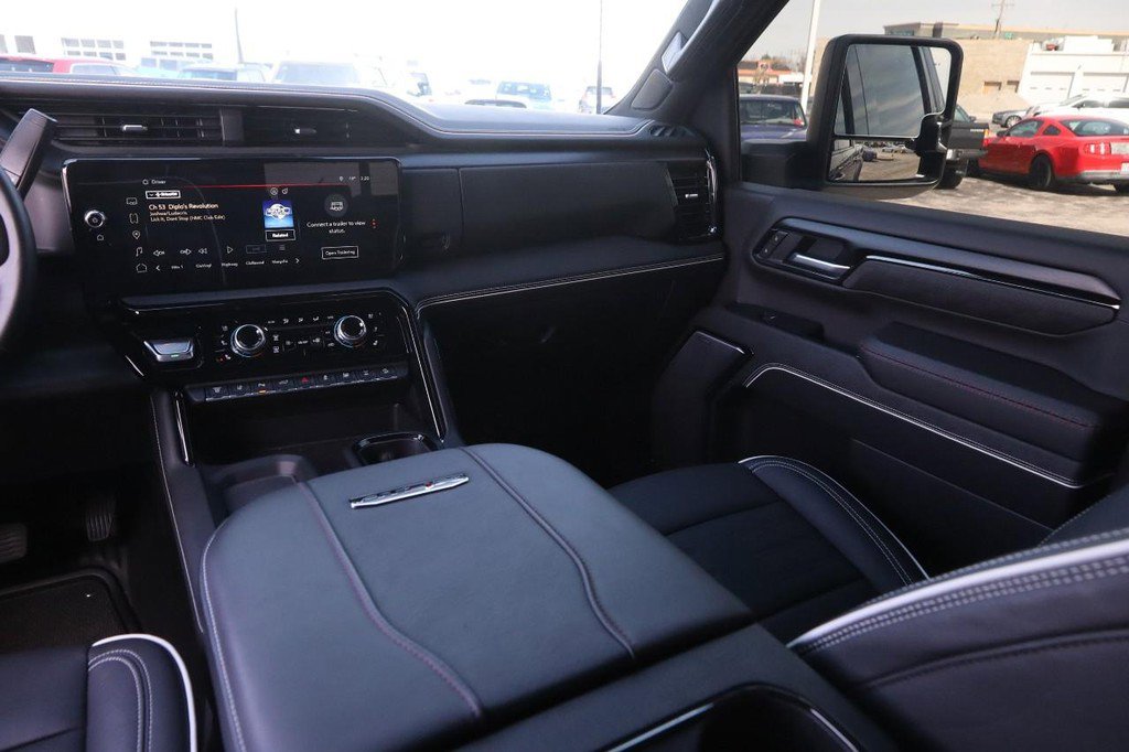 Used 2026 GMC Sierra 2500 AT4X image 26