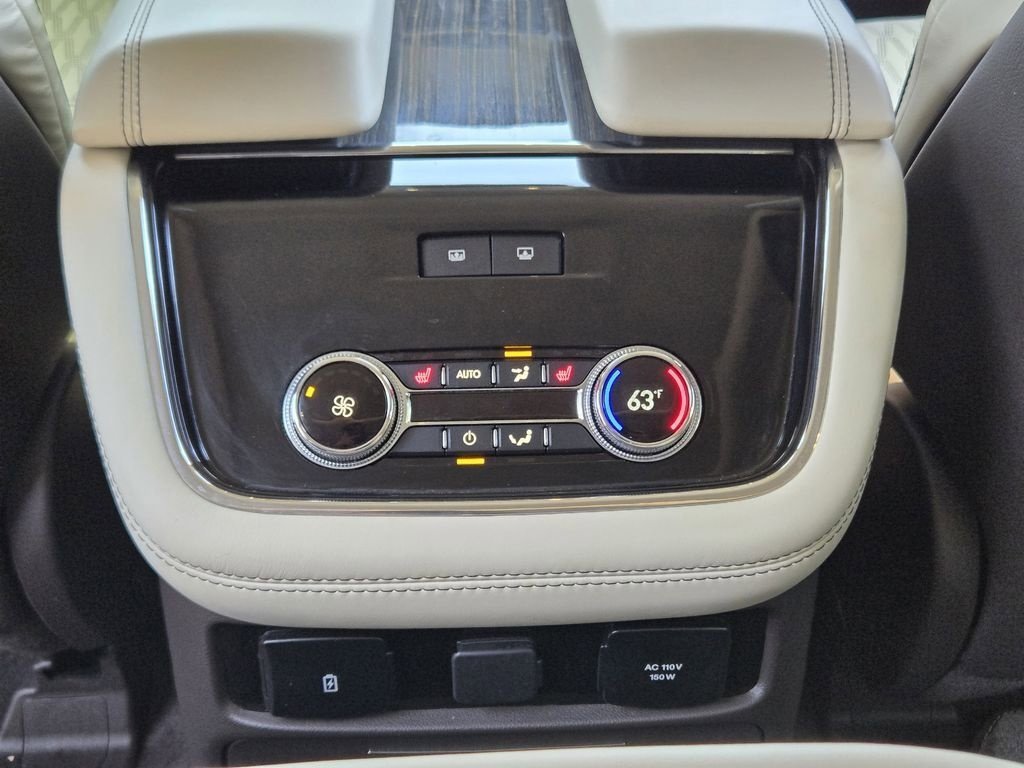 Used 2020 Lincoln Navigator Black Label w/ Cargo Convenience Package image 35