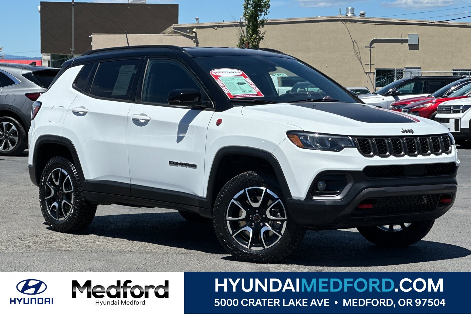 Used 2025 Jeep Compass Trailhawk AWD/4WD video 1