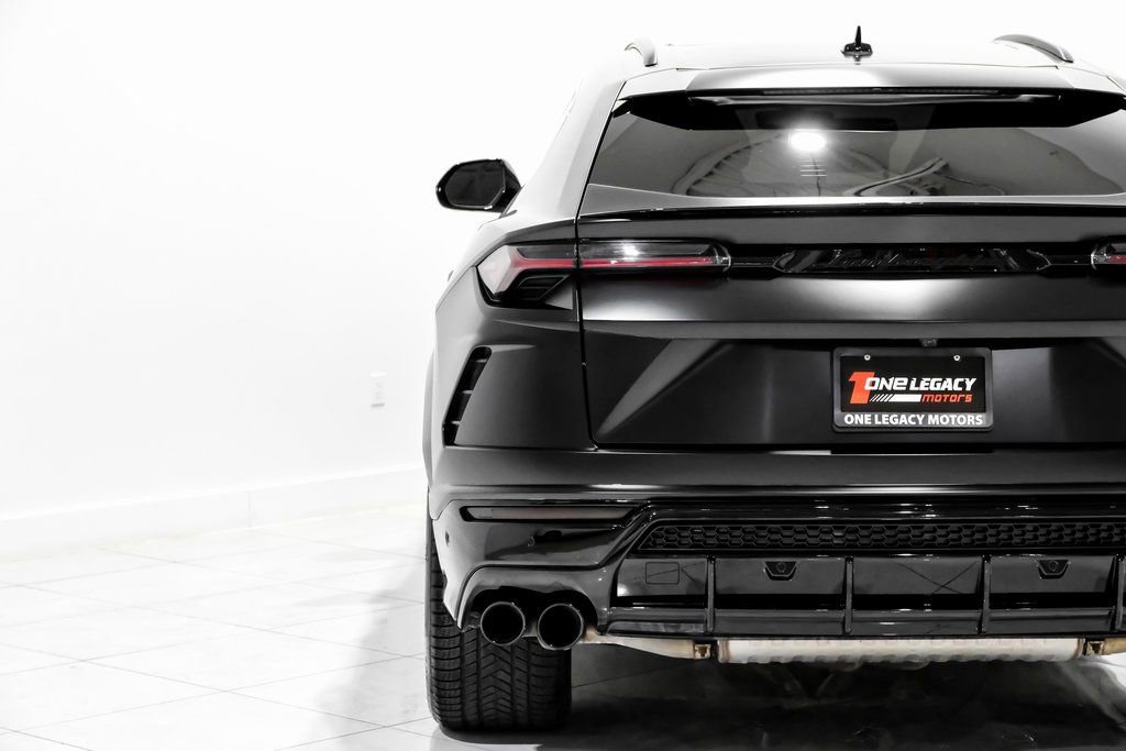 Used 2021 Lamborghini Urus image 26