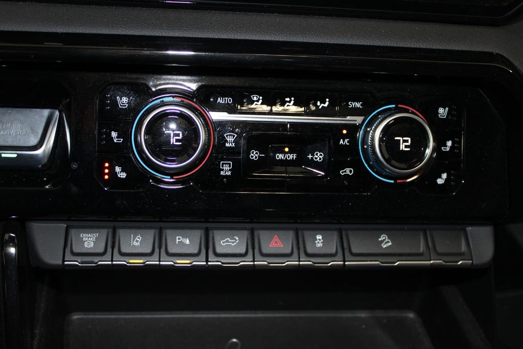 Used 2024 GMC Sierra 2500 AT4 w/ AT4 Premium Plus Package image 29