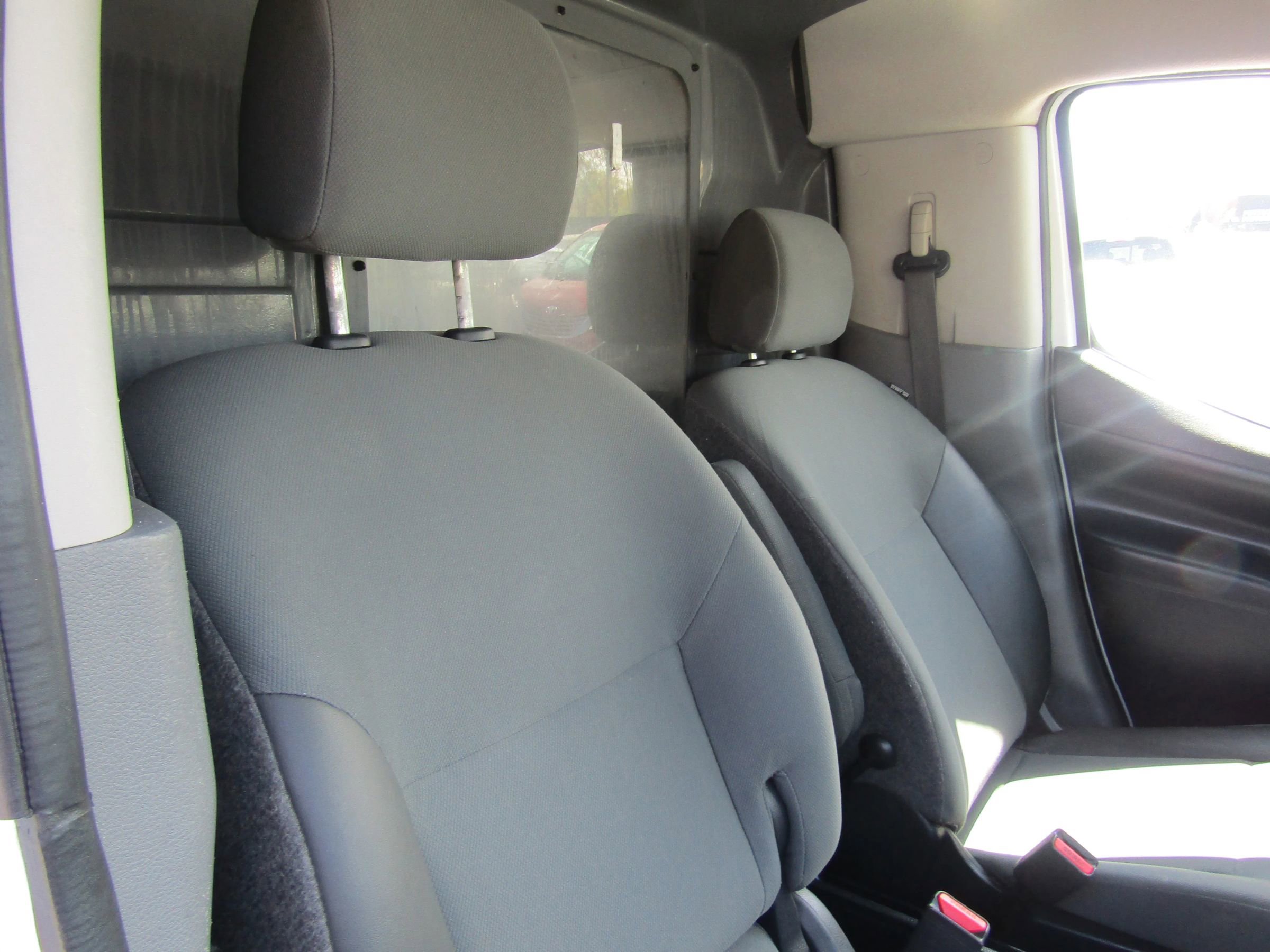 Used 2019 Nissan NV200 SV w/ Back Door Glass Package image 10