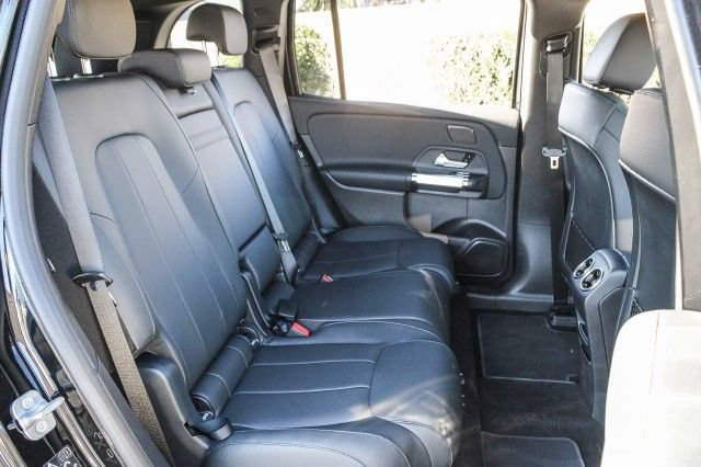 New 2025 Mercedes-Benz EQB 300 4MATIC image 19