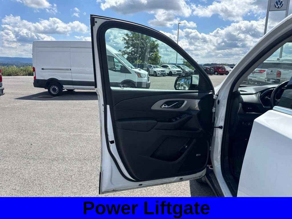 Used 2019 Chevrolet Traverse LT w/ LT Premium Package AWD/4WD image 14