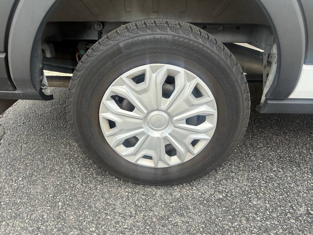 Used 2024 Ford Transit 350 XLT RWD image 33