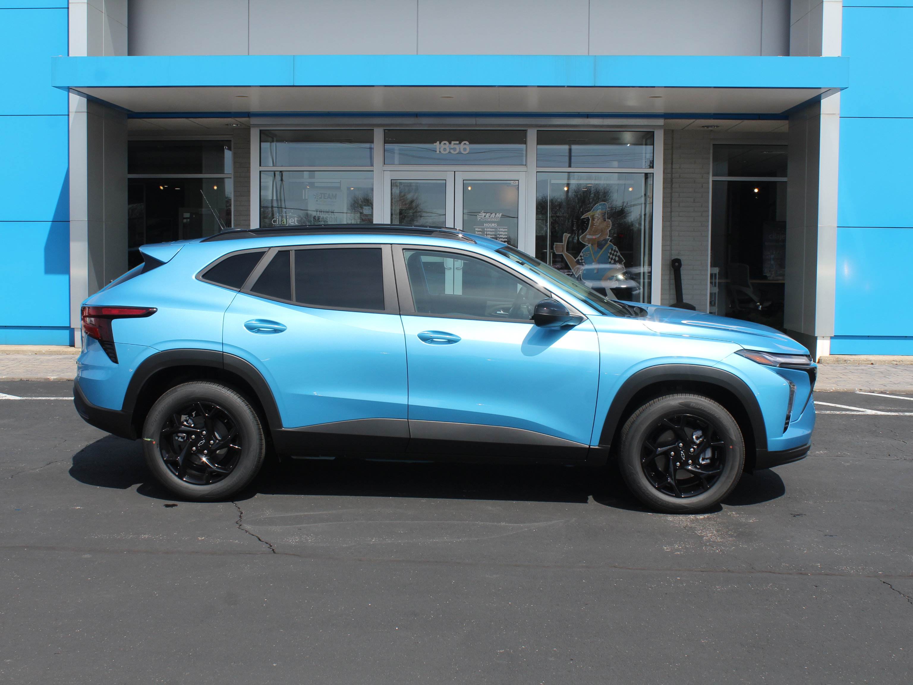 New 2026 Chevrolet Trax LT image 3
