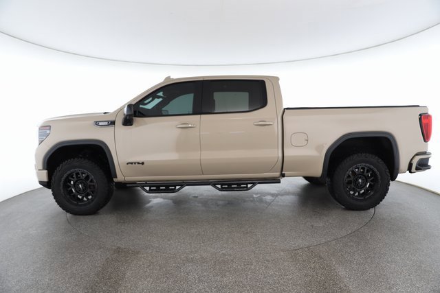 Used 2022 GMC Sierra 1500 AT4 w/ Technology Package image 6