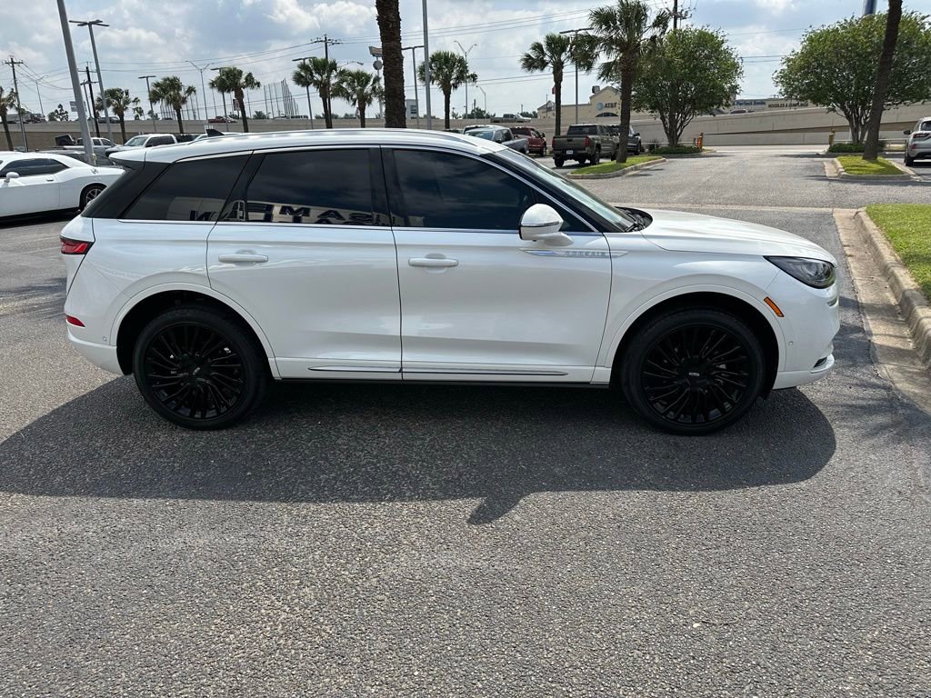 Used 2022 Lincoln Corsair Reserve w/ Luxury Package FWD image 7