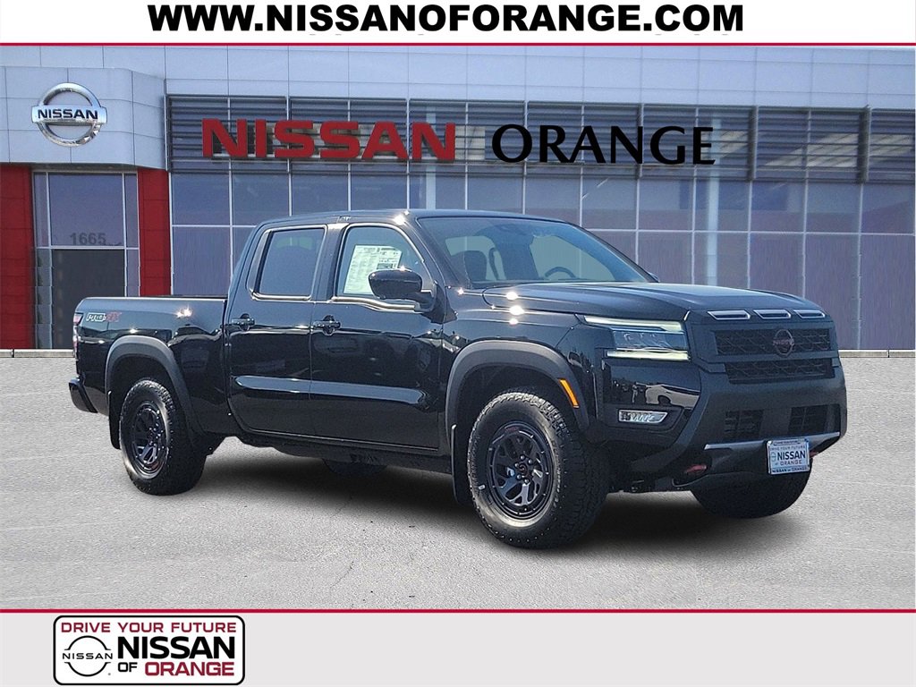 New 2025 Nissan Frontier PRO-4X w/ Pro Premium Package