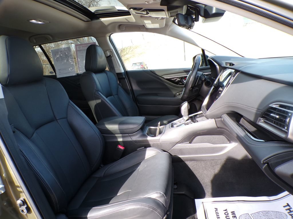 Used 2023 Subaru Outback Touring AWD/4WD image 18