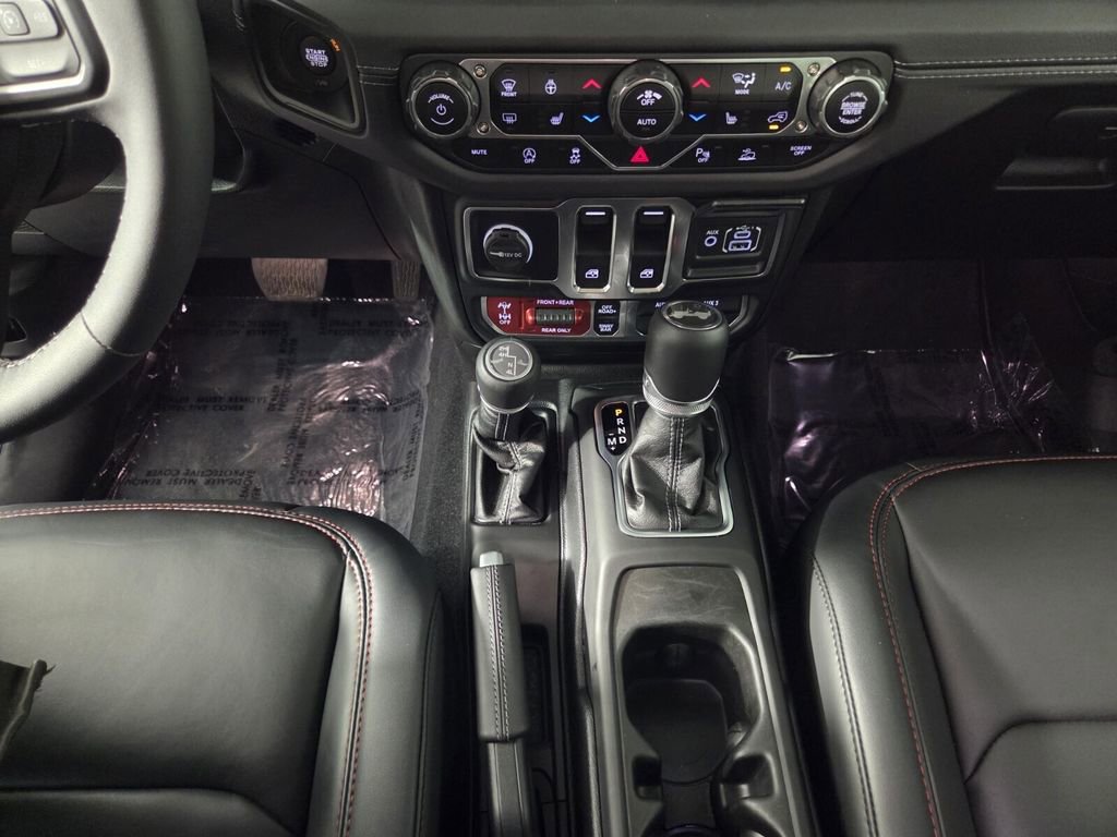 Certified 2025 Jeep Wrangler Rubicon w/ Safety Group image 15