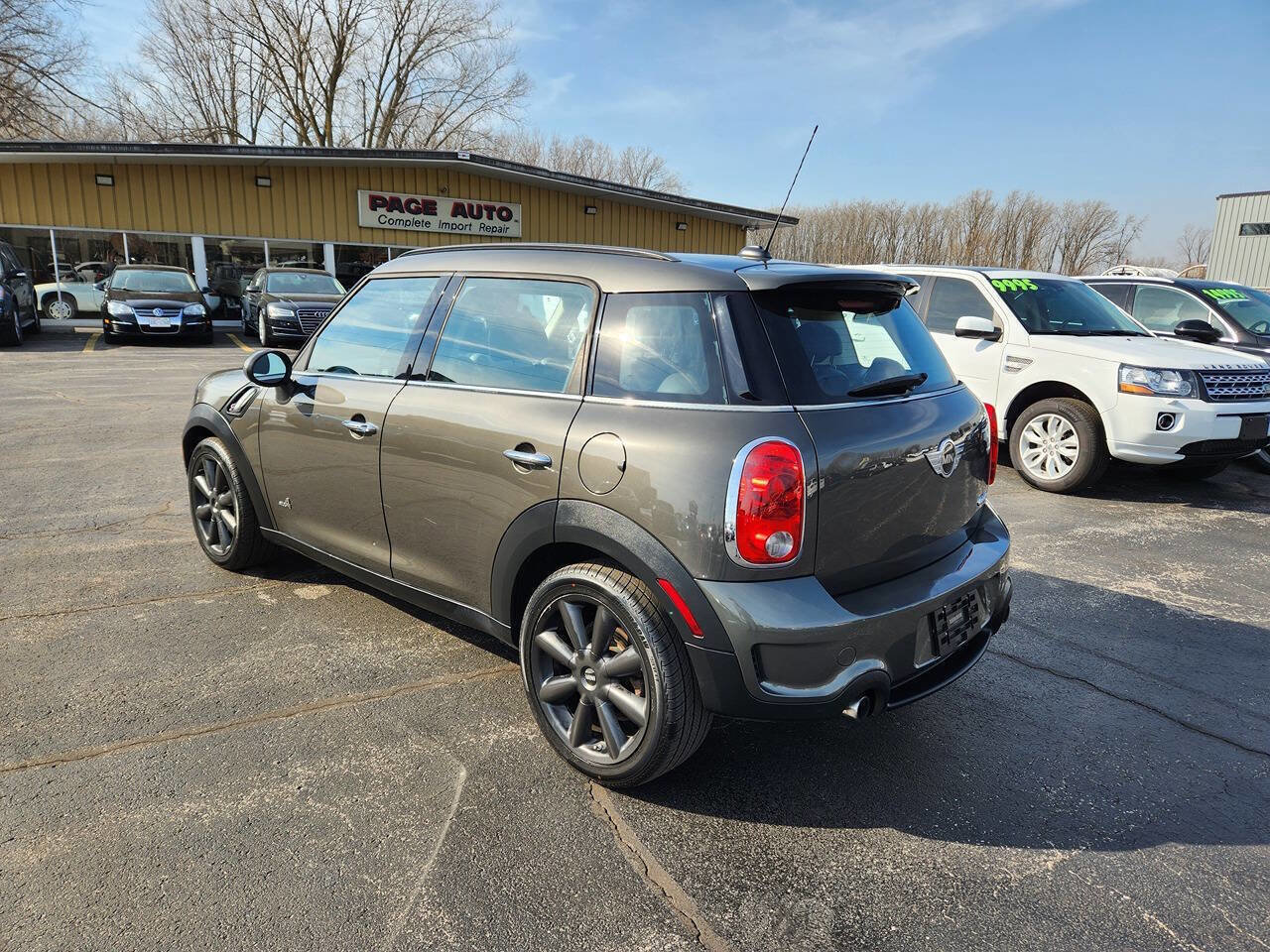 Used 2011 MINI Cooper Countryman S image 3