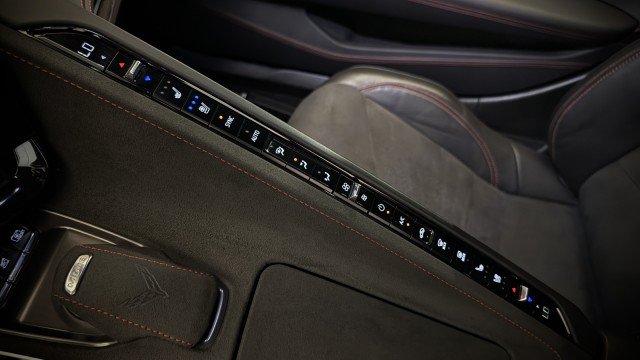 Used 2024 Chevrolet Corvette Stingray Premium Cpe w/ Z51 Performance Package RWD image 9