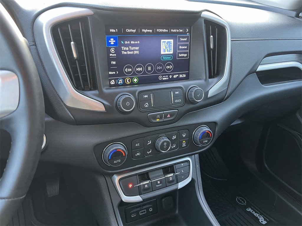 Used 2024 GMC Terrain SLT image 28