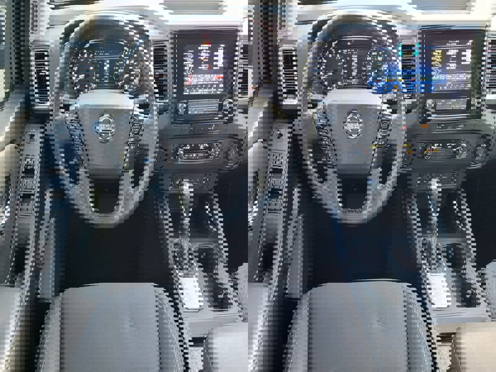 Used 2023 Nissan Frontier SV w/ SV Convenience Package image 5