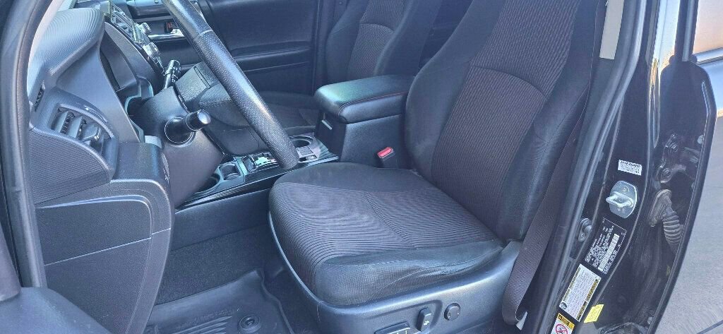 Used 2018 Toyota 4Runner TRD Off-Road AWD/4WD image 12