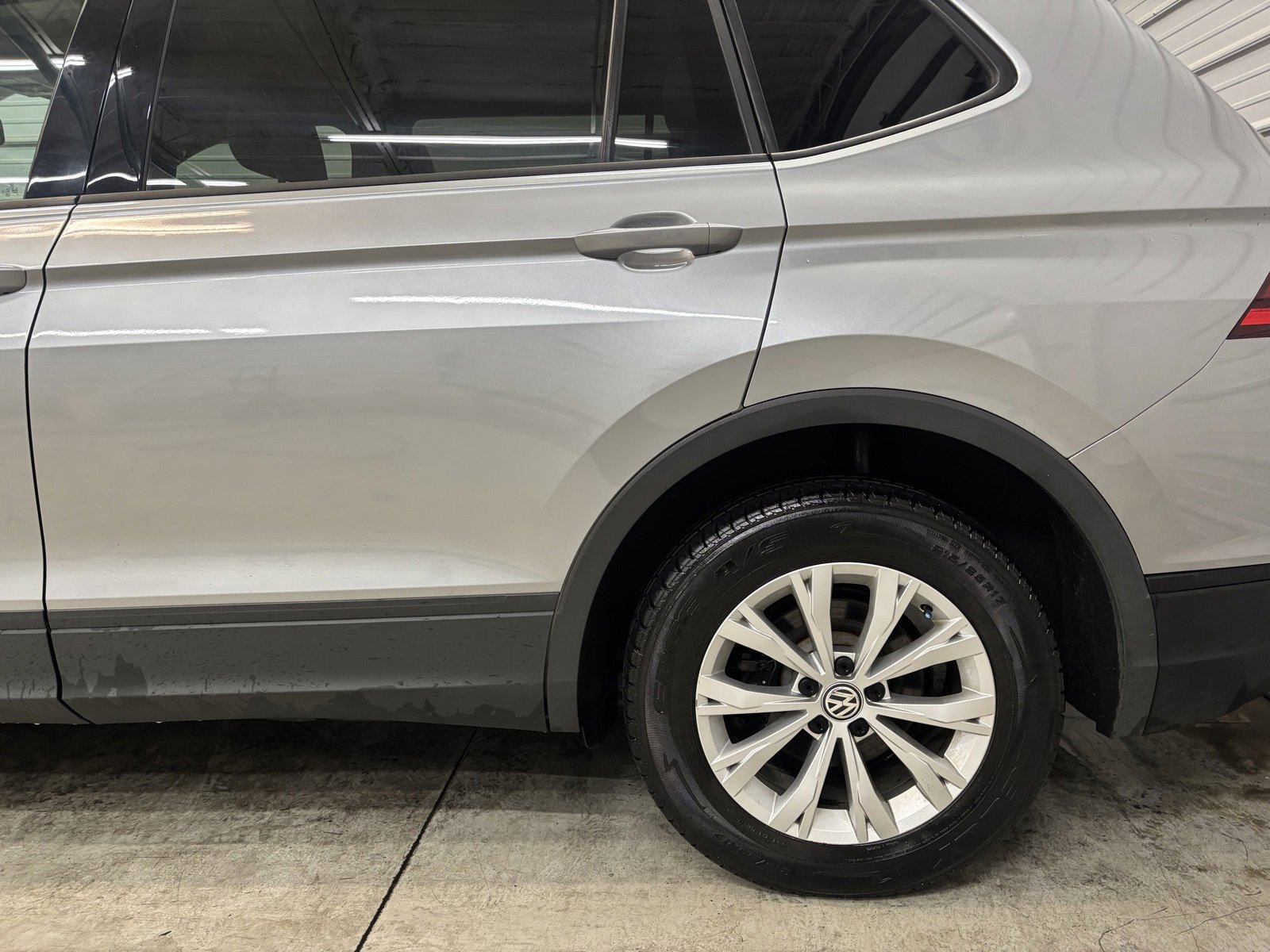 Used 2019 Volkswagen Tiguan S w/ 3rd Row Seat Package image 8
