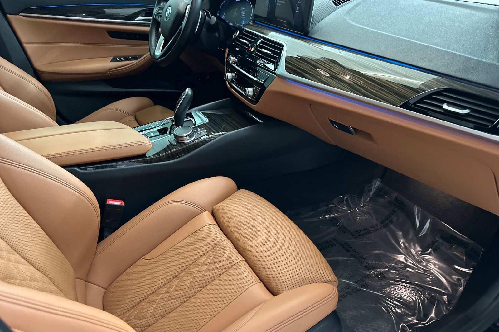 Certified 2023 BMW 530e w/ Convenience Package RWD image 27