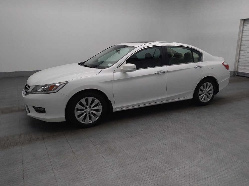 Used 2015 Honda Accord Touring image 2