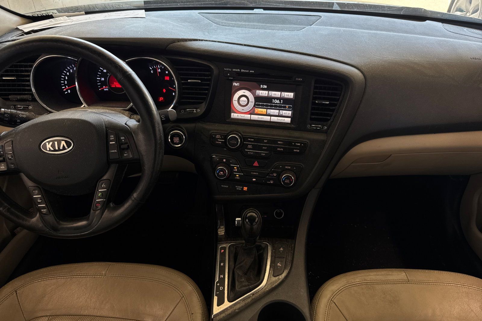 Used 2011 Kia Optima EX w/ Premium Pkg image 9