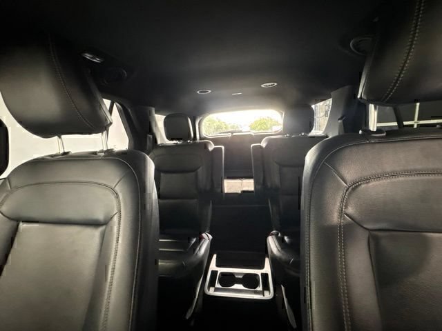 Used 2020 Ford Explorer XLT w/ Equipment Group 202A RWD image 16