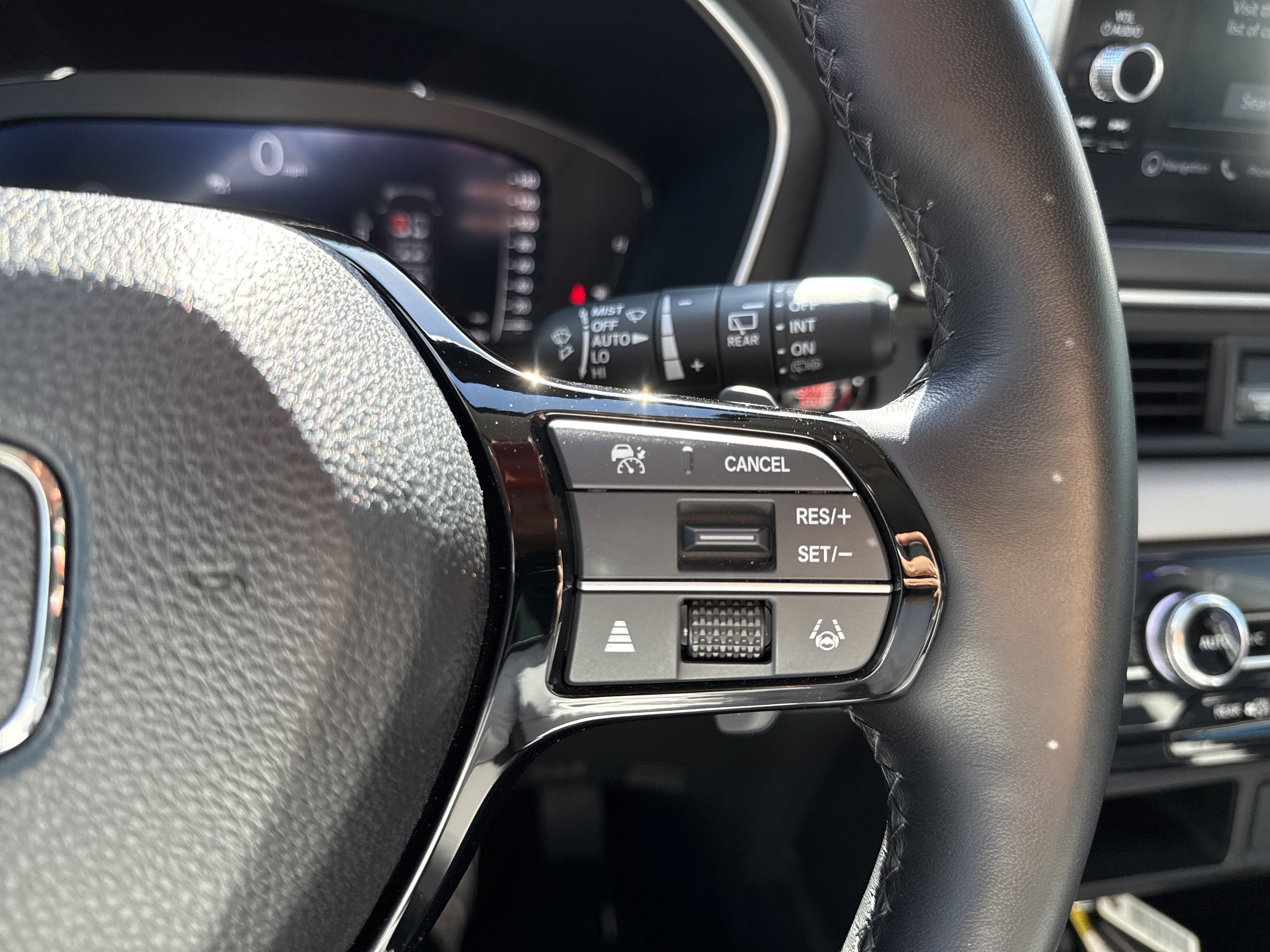 Used 2024 Honda Pilot Elite image 23