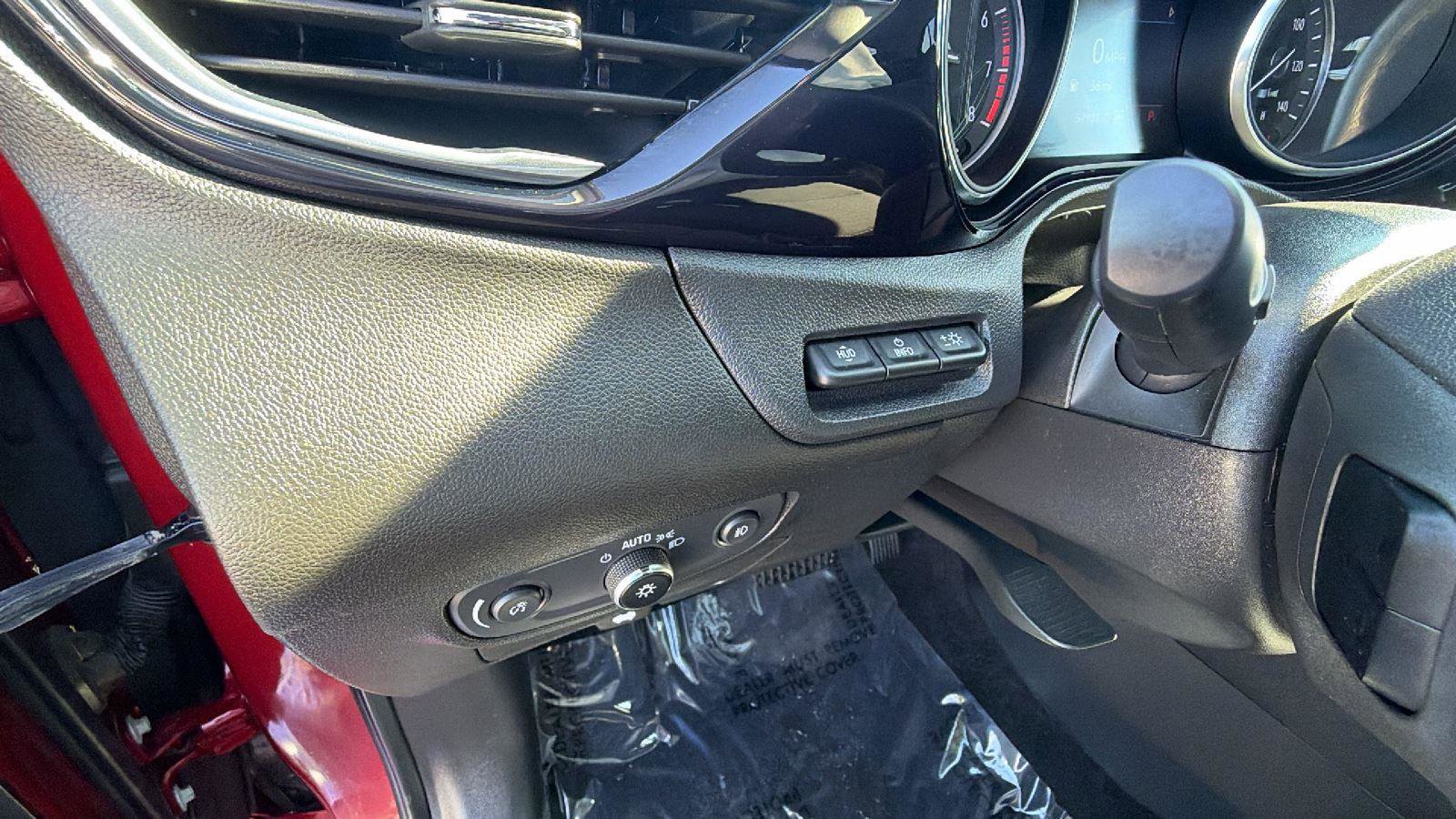 Certified 2021 Buick Encore GX Select w/ Advanced Technology Package image 21