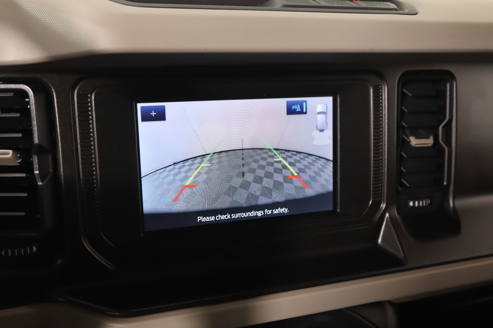 Used 2022 Ford Bronco Big Bend image 6