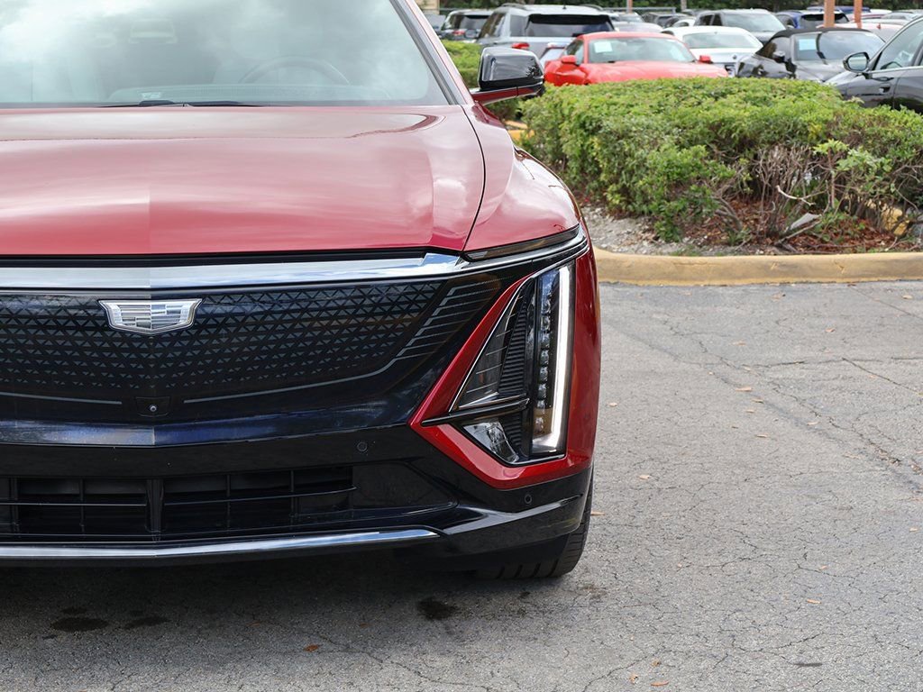 Used 2024 Cadillac Lyriq Sport image 15