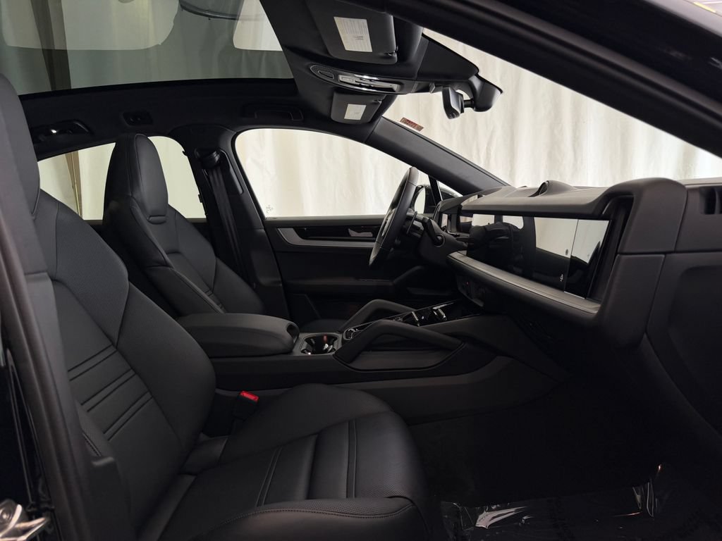 Certified 2026 Porsche Cayenne Coupe AWD/4WD image 16