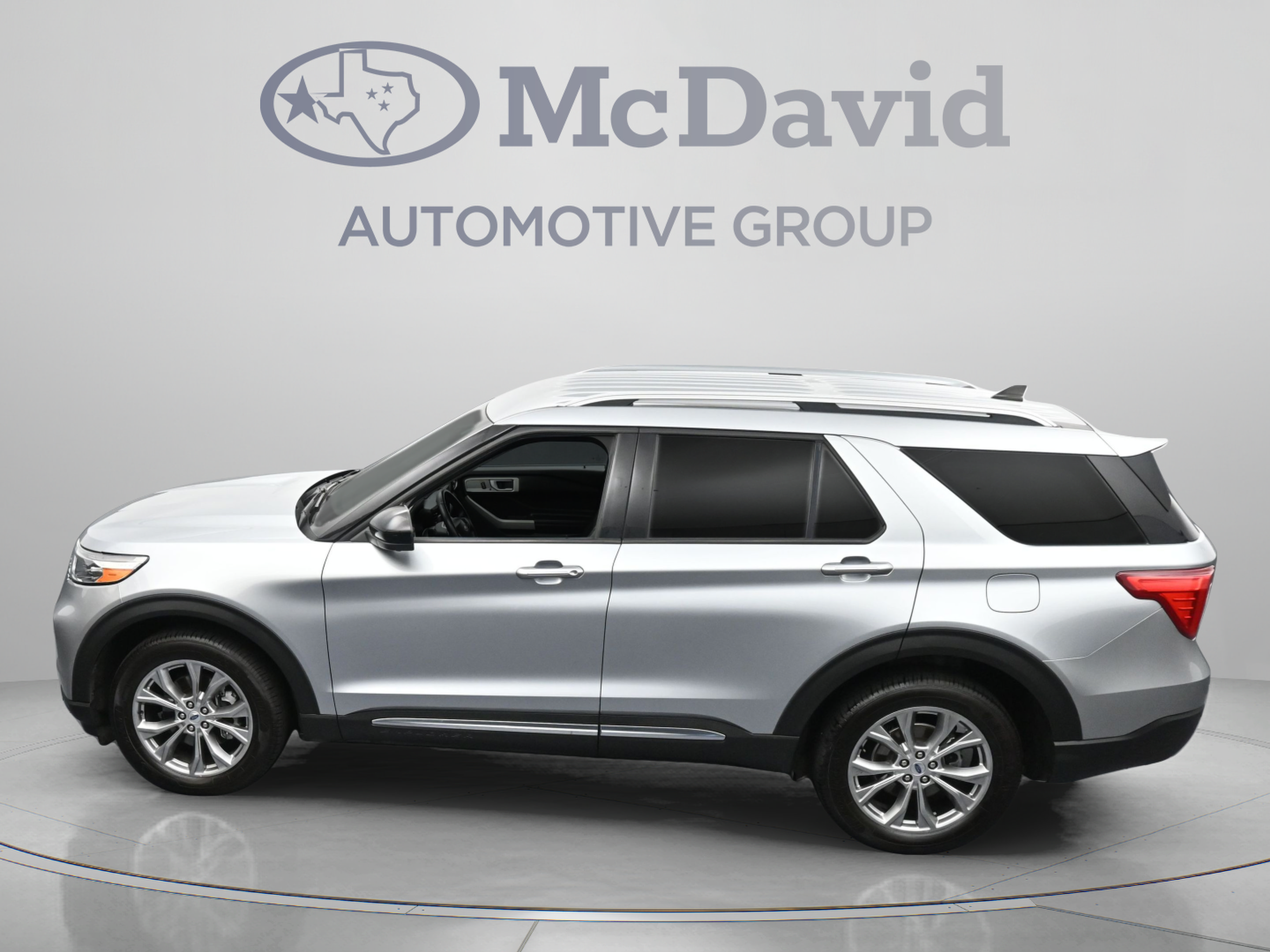 Used 2023 Ford Explorer Limited AWD/4WD image 36