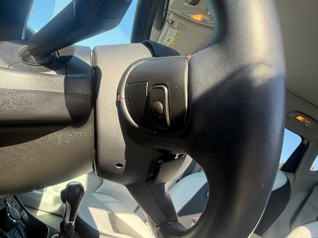 Certified 2018 Jeep Compass Limited w/ Navigation Group AWD/4WD image 16